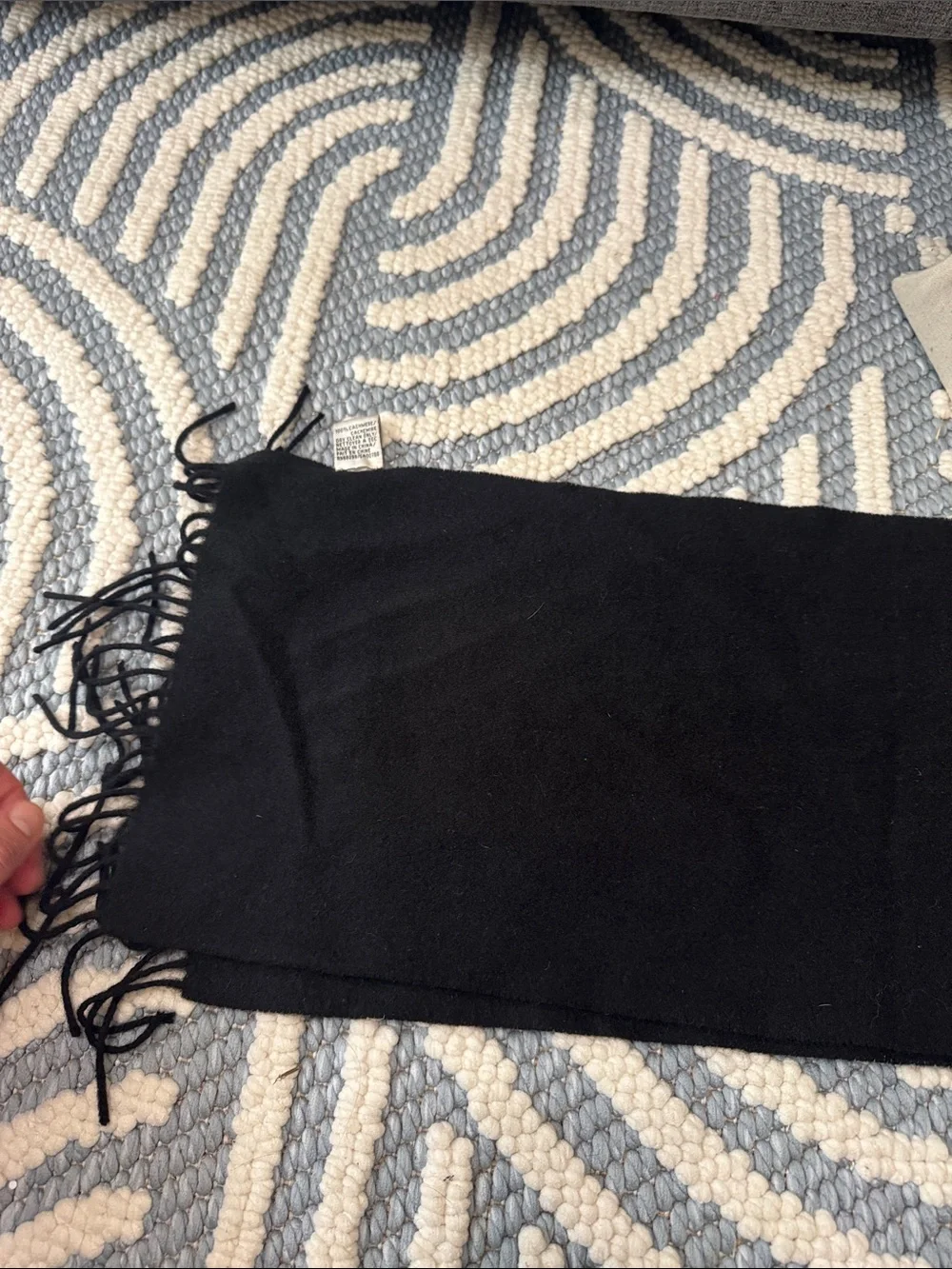 Portolano 100% Cashmere Scarf Black Fringe Luxury Soft Winter Wrap Made in China